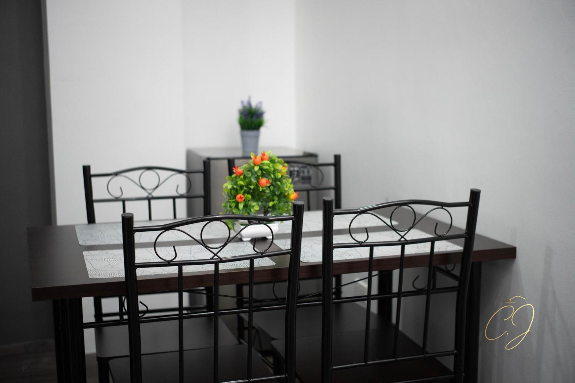 Cj Apartments Olongapo Extérieur photo